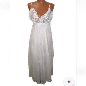 Tosca Lingerie Chiffon Nylon Slip Dress Woman Med Sheer Floral Lace USA Vtg 50s